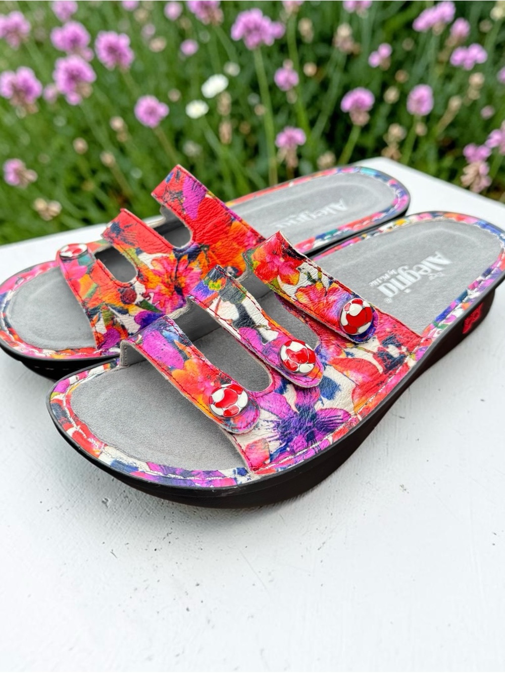 Alegria Fiona IRIS Floral Multi-color Triple-Strap Slide Sandals Sz 38 / 8-8.5